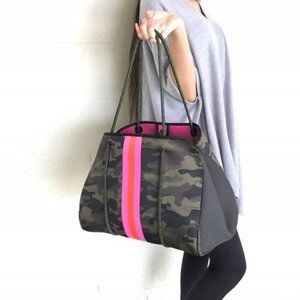 Haute Shore Greyson Showoff Purse  Green Camo